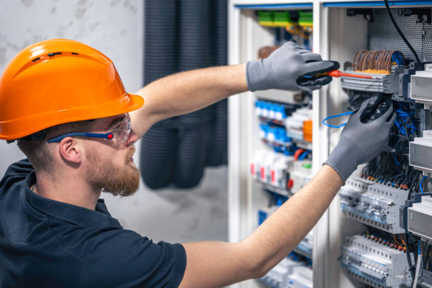 Best Ceiling Fan Installation Electrician  in Roseville, MN